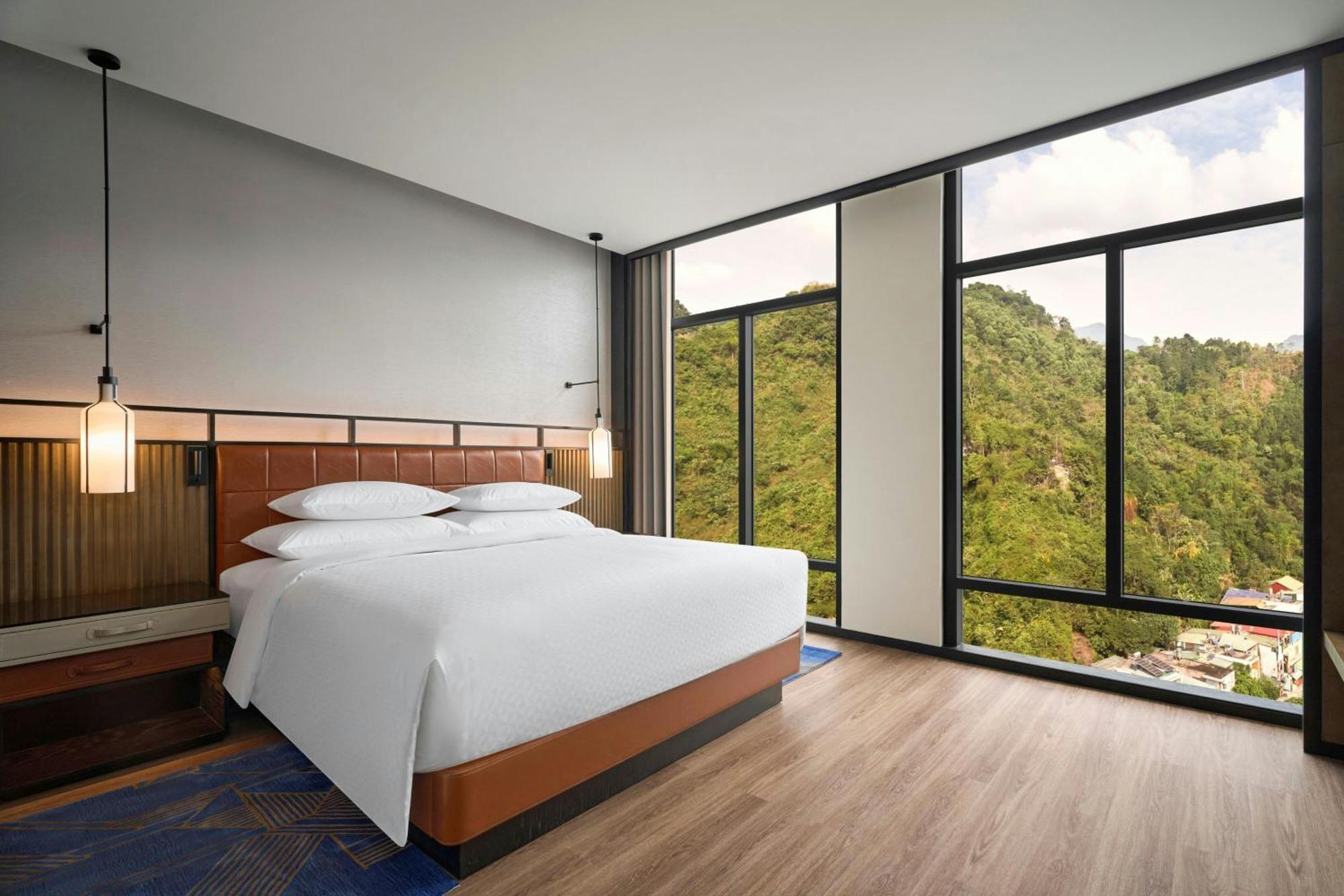Four Points By Sheraton Ha Giang Buitenkant foto