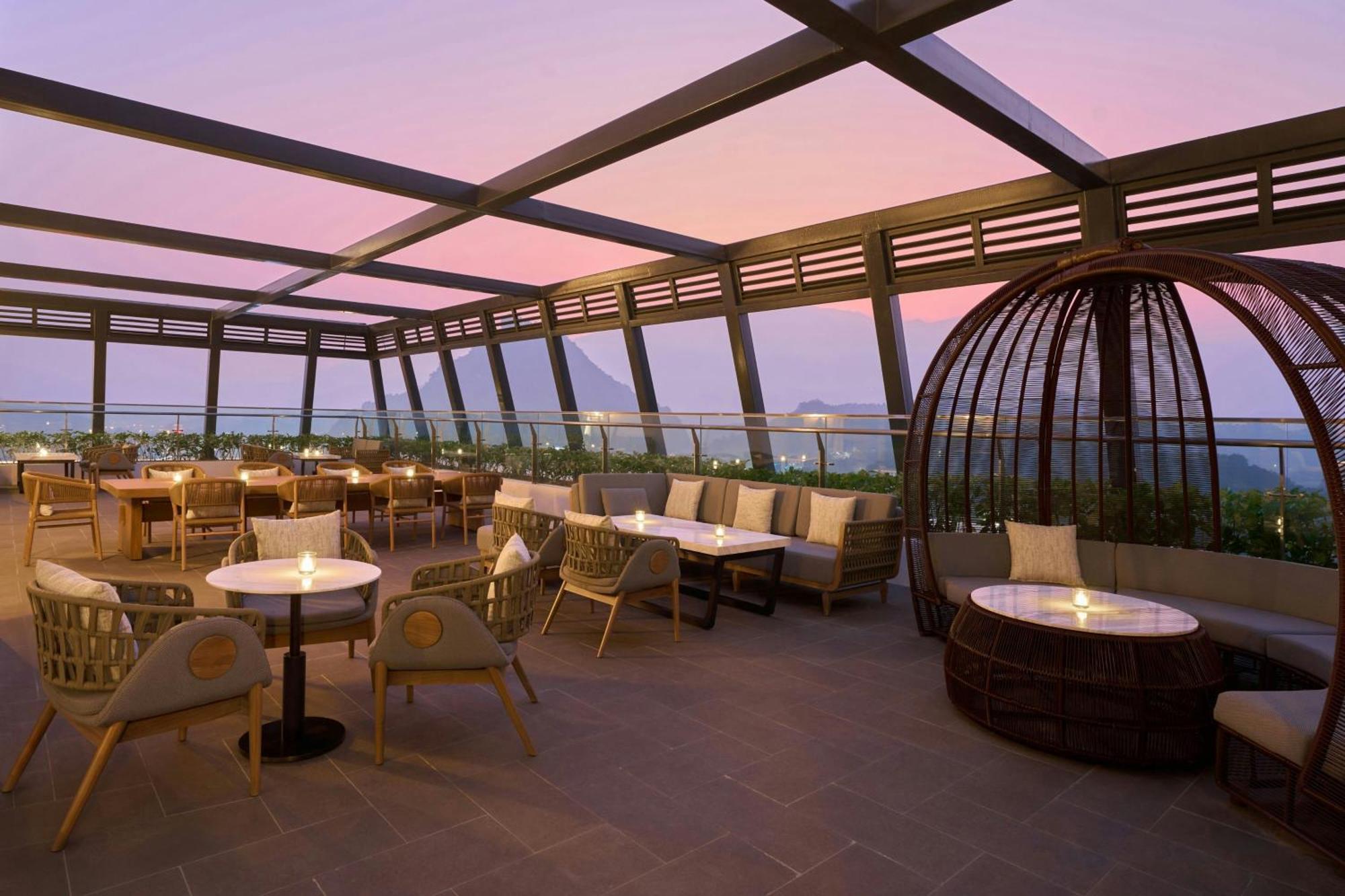 Four Points By Sheraton Ha Giang Buitenkant foto